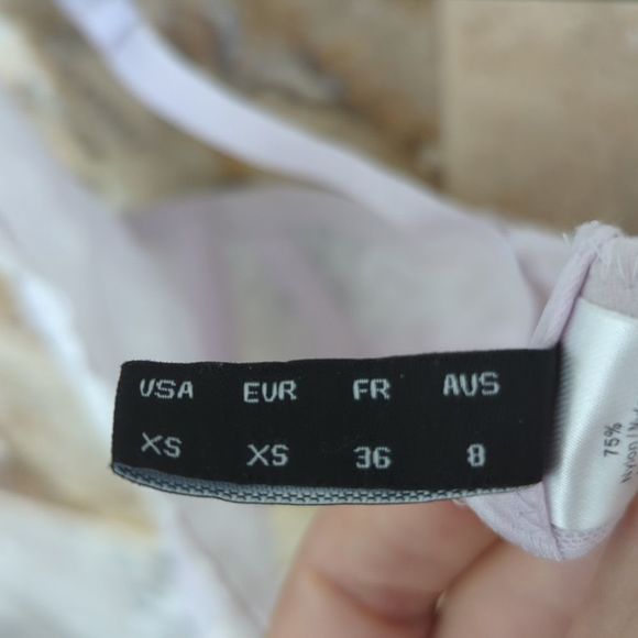 Addiction XS Purple Lace Bralette Dainty Delicate Feminine Light - Picture 6 of 6